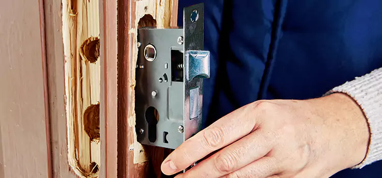 Garage Door Lock Replacement Lorain
